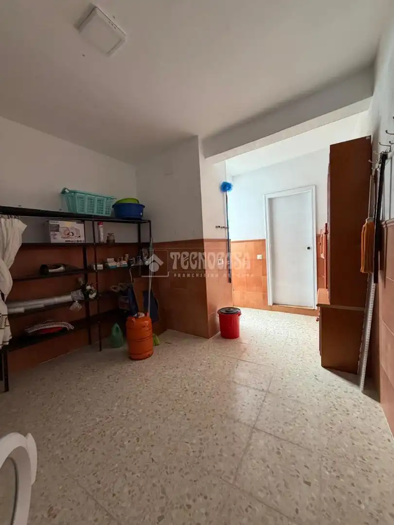 Cuina de Casa o xalet en venda en El Coronil amb Aire condicionat, Calefacció i Balcó