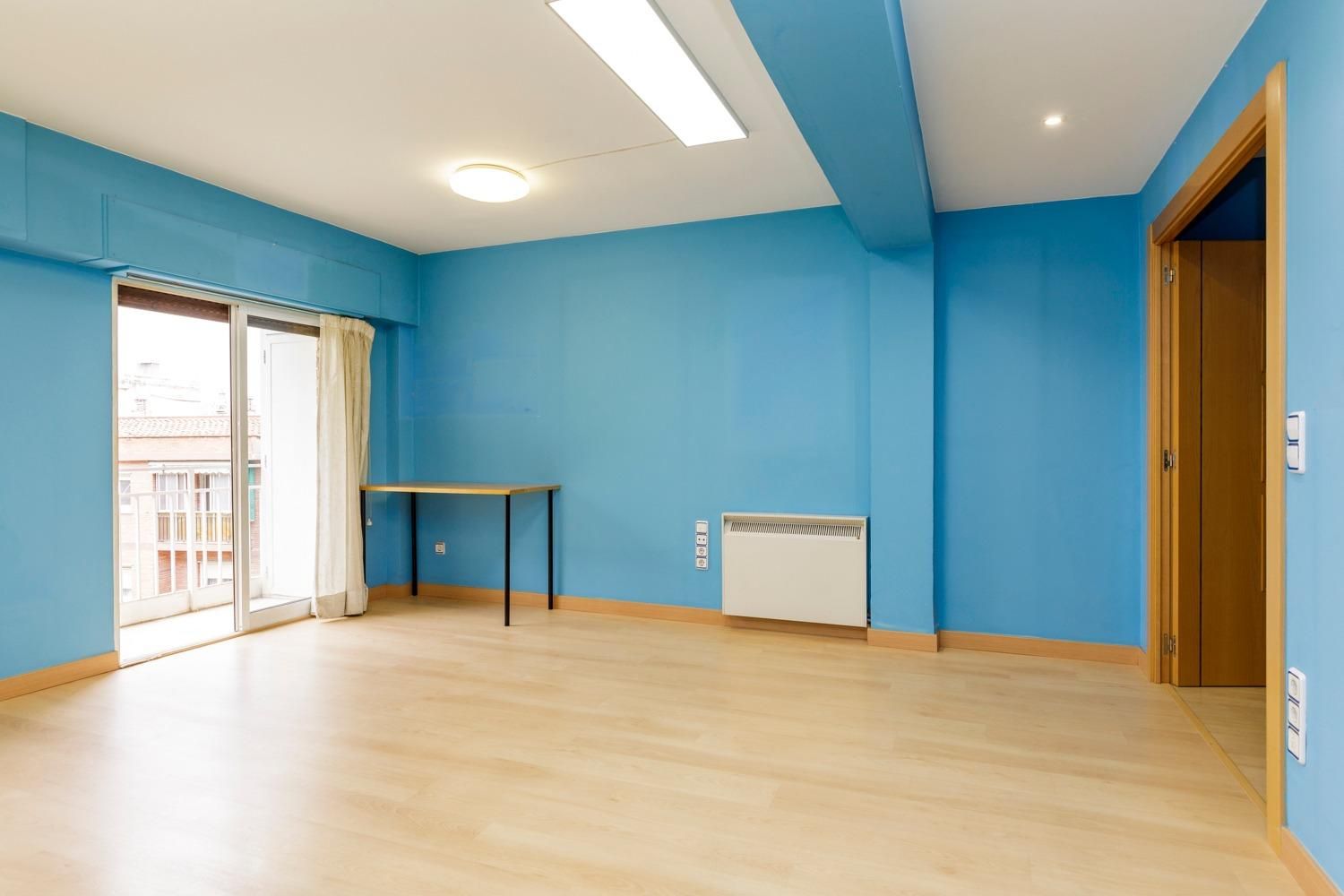 Flat for sale in  Zaragoza Capital  with Air Conditioner, Heating and Balcony