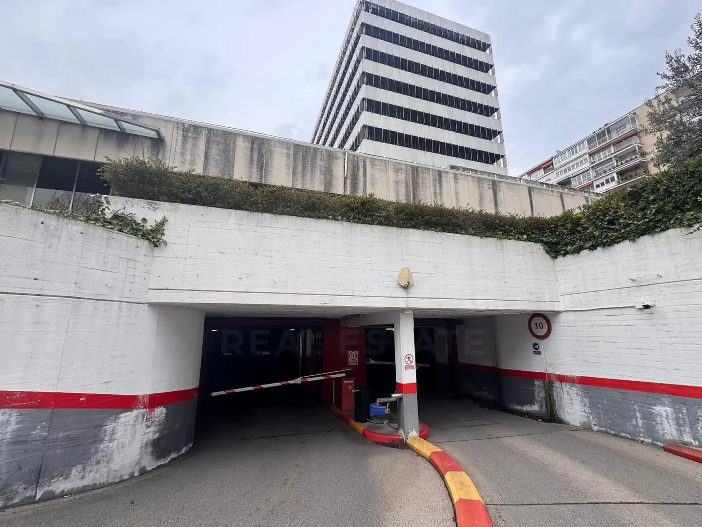 Parking of Garage for sale in Madrid