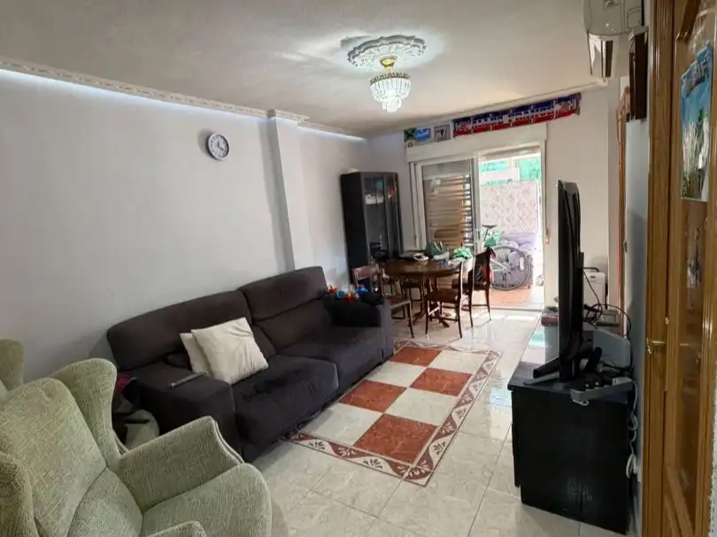 Sala d'estar de Pis en venda en Alcalá de Henares amb Aire condicionat, Terrassa i Balcó