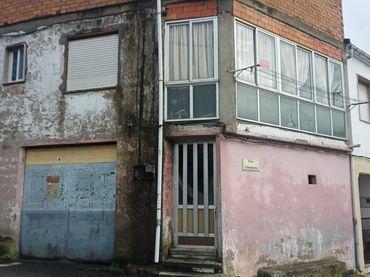 Casa rústica en venta en Laza