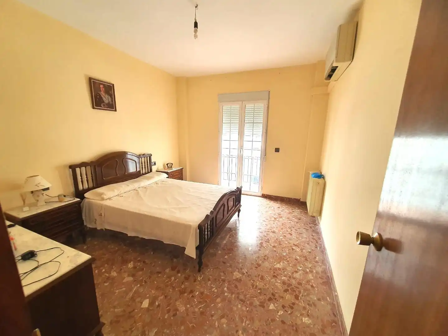 Habitación de Piso en venta en Quesada con Calefacción y Terraza