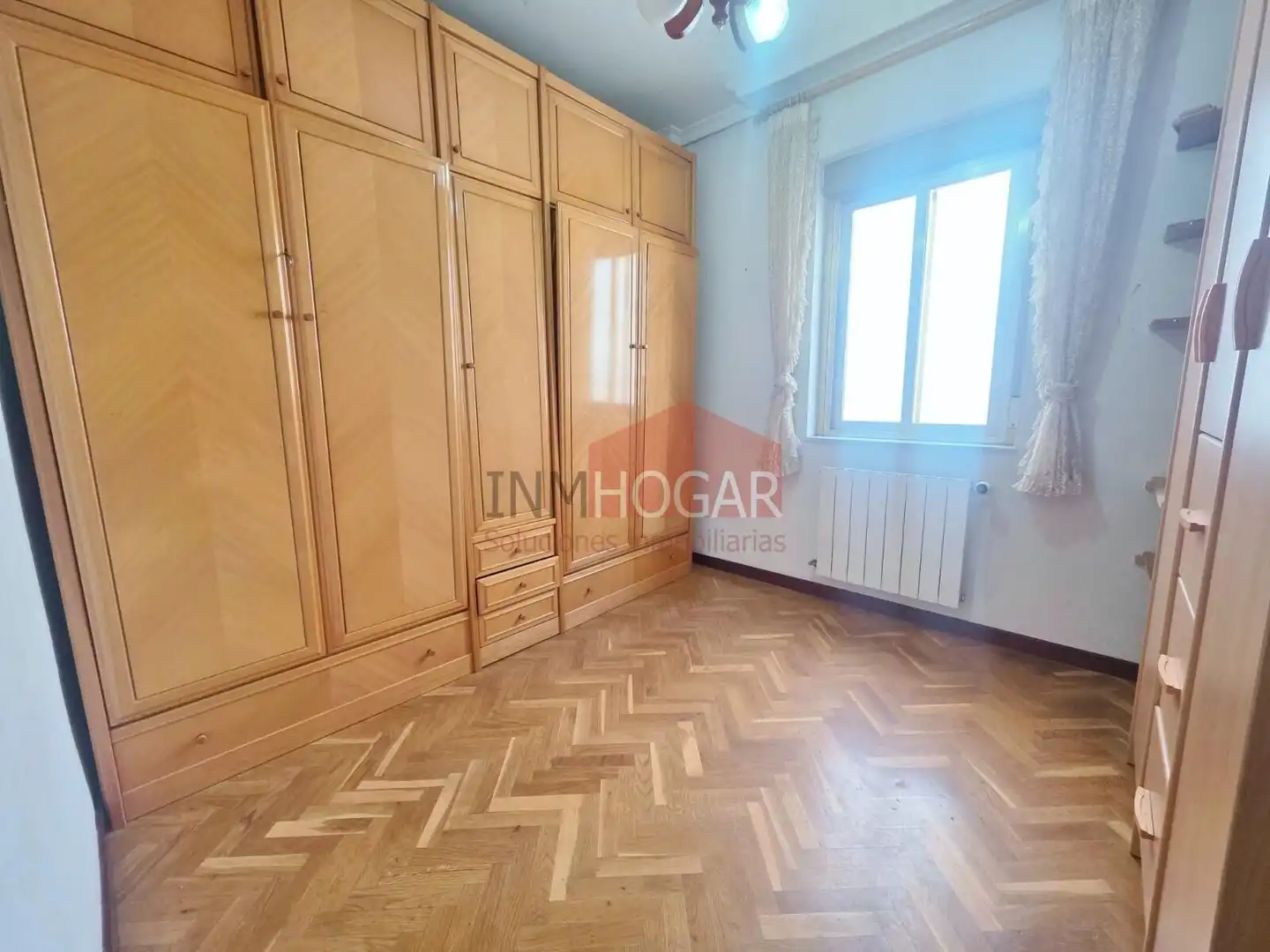 Bedroom of Flat for rent in Ávila  with Heating, Parquet flooring and Furnished