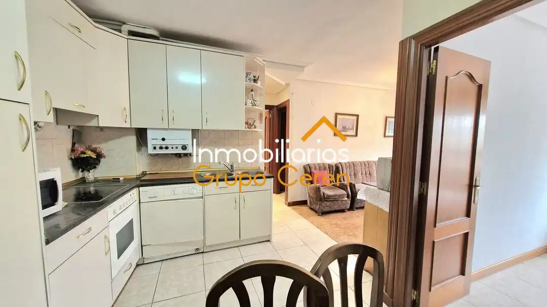 Vista exterior de Piso en venta en Castañares de Rioja con Calefacción, Terraza y Trastero