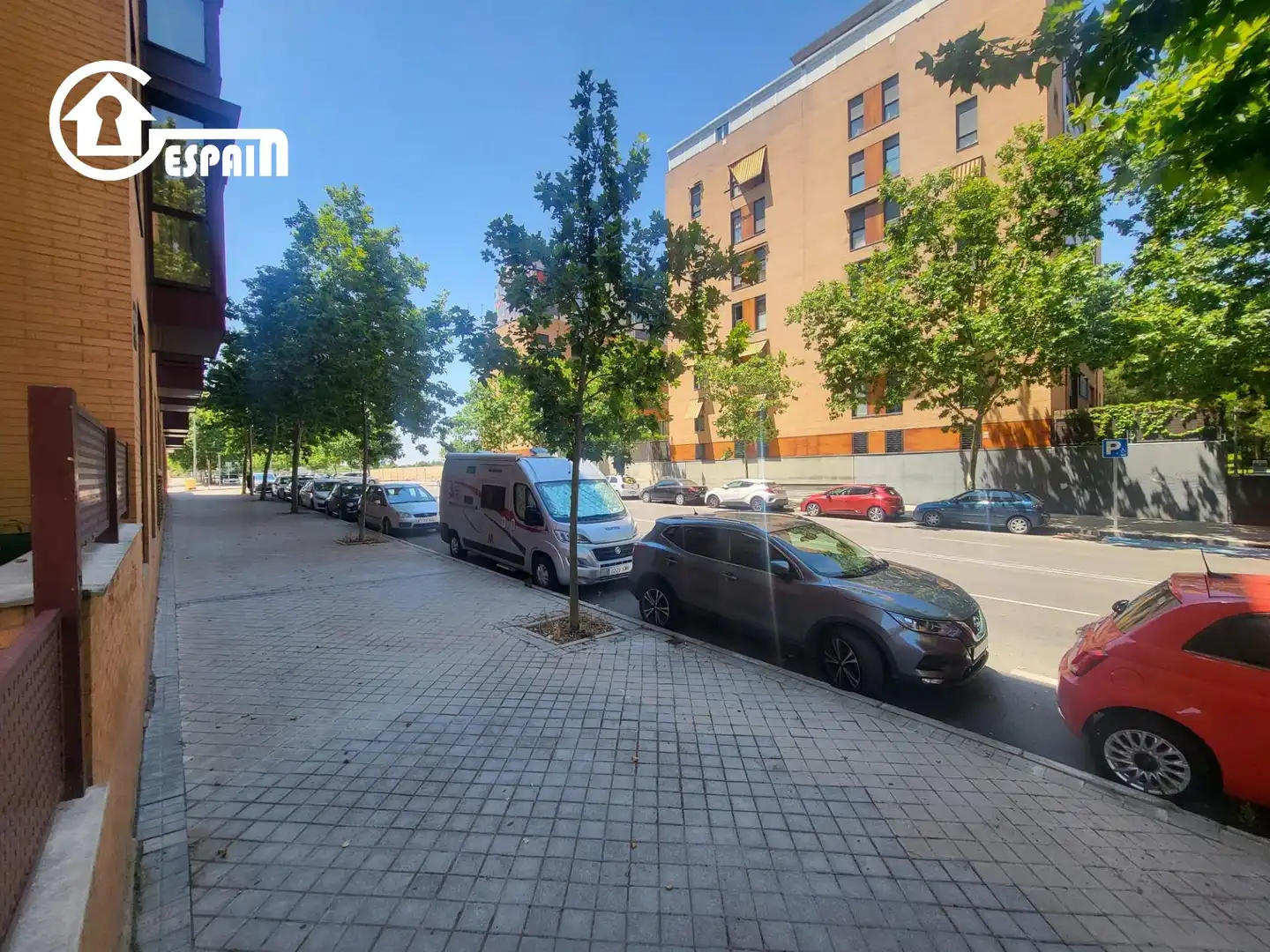 Aparcament de Pis en venda en Madrid amb Aire condicionat, Calefacció i Jardí privat