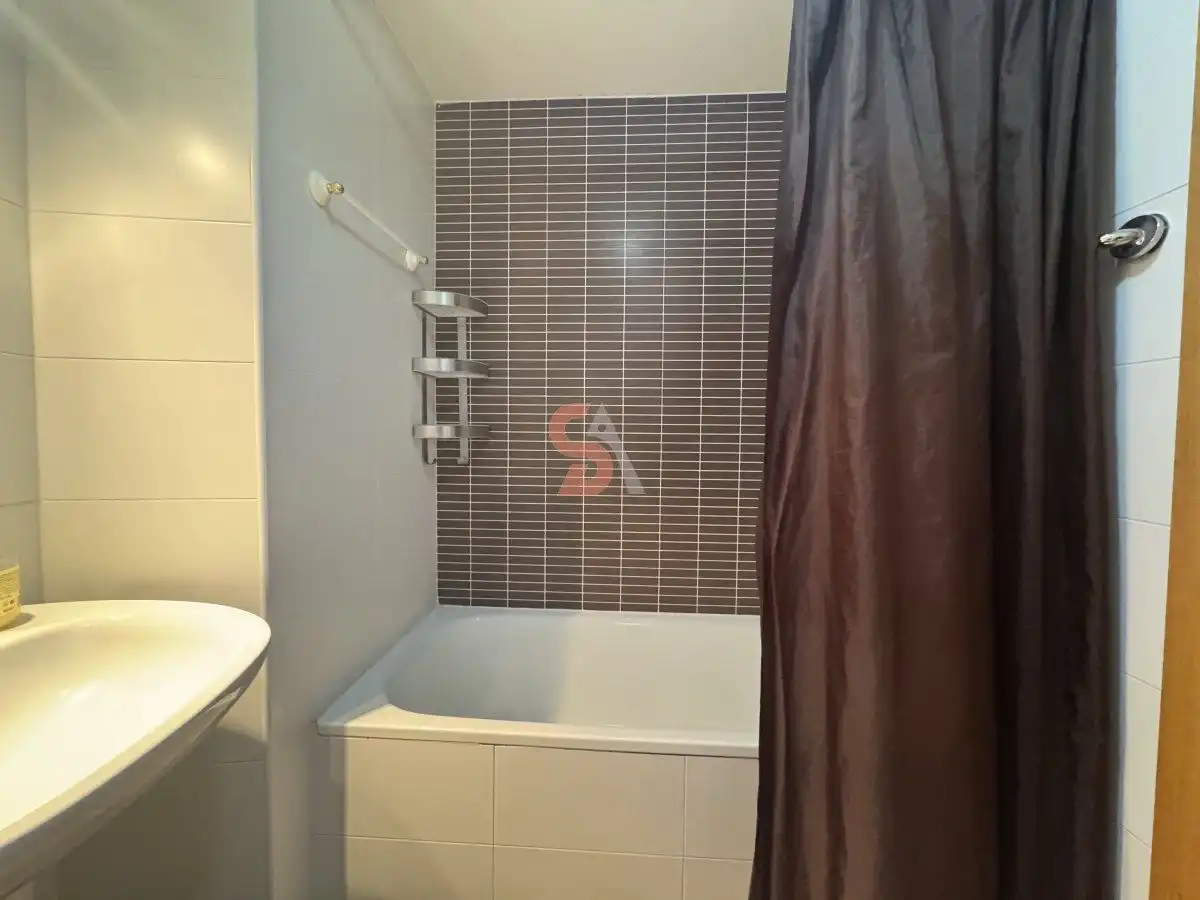 Badezimmer von Wohnung zum Verkauf in Valladolid mit Heizung und Abstellraum