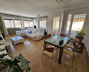 Sala d'estar de Apartament en venda en Elda amb Aire condicionat, Calefacció i Parquet