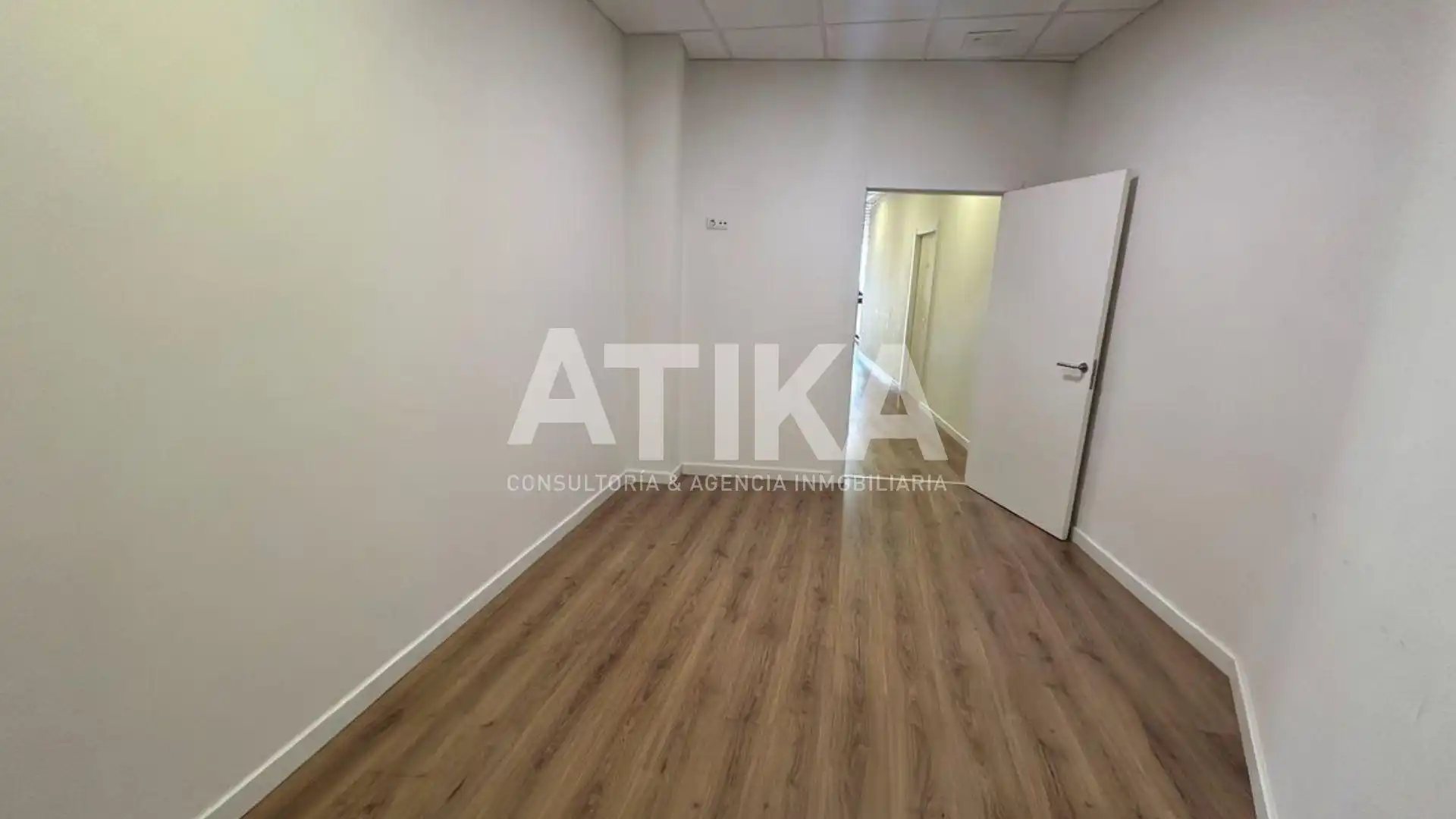 Business premises to rent in Sant Josep - Zona Hospital, imagen 5