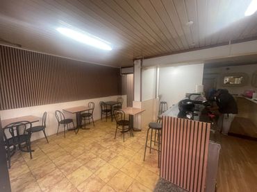 Local comercial en alquiler en Carrer NAPOLS 32