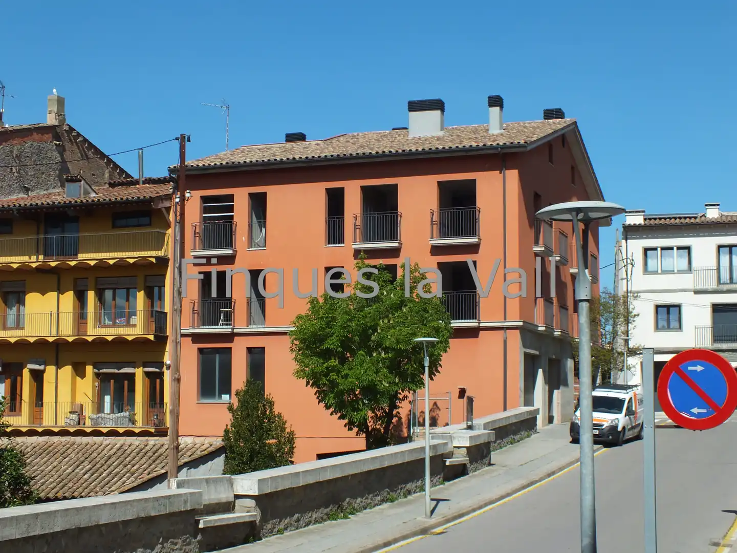Exterior view of Flat for sale in Roda de Ter  with Heating, Oven and Balcony