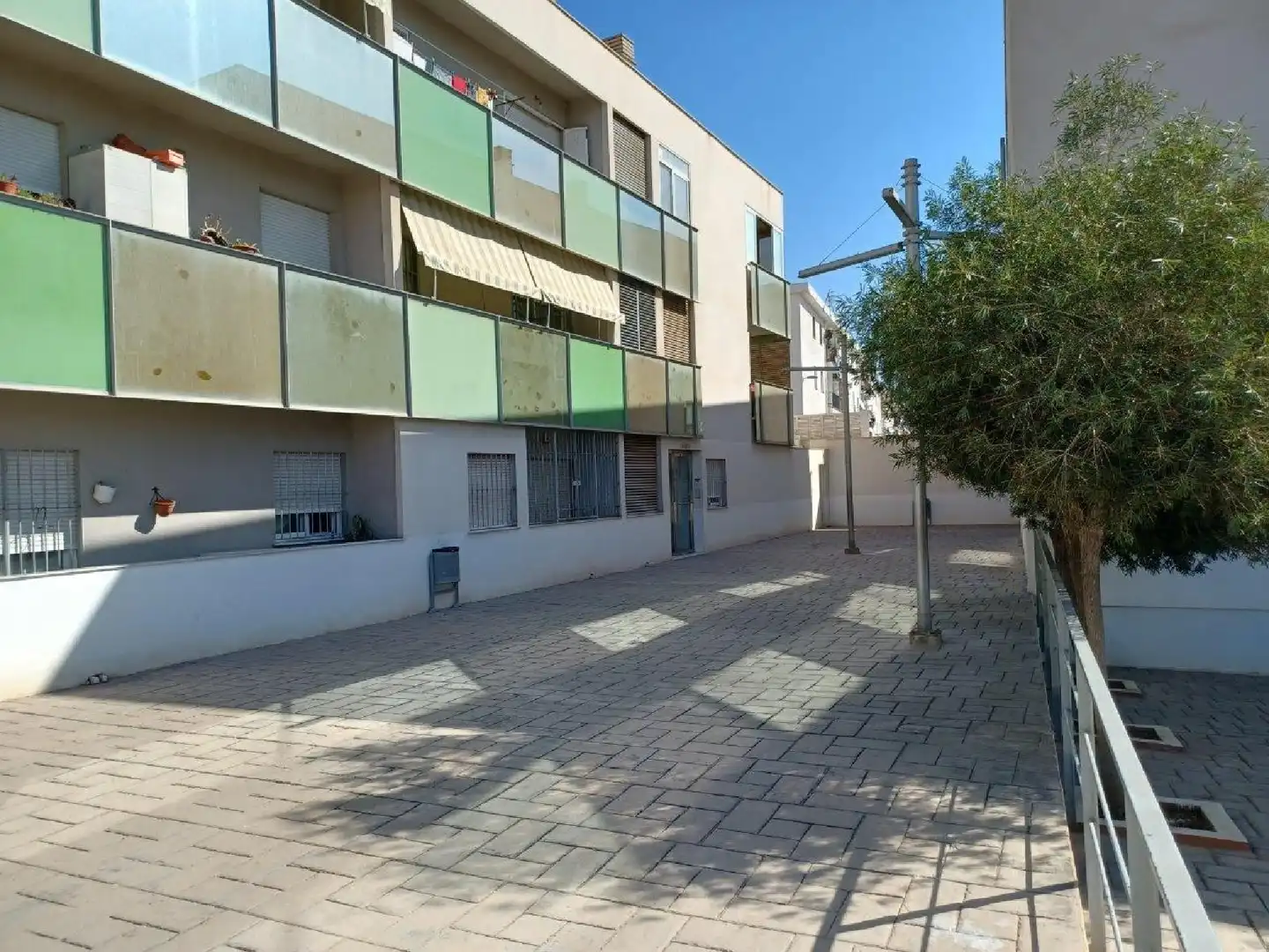 Vista exterior de Pis en venda en Motril