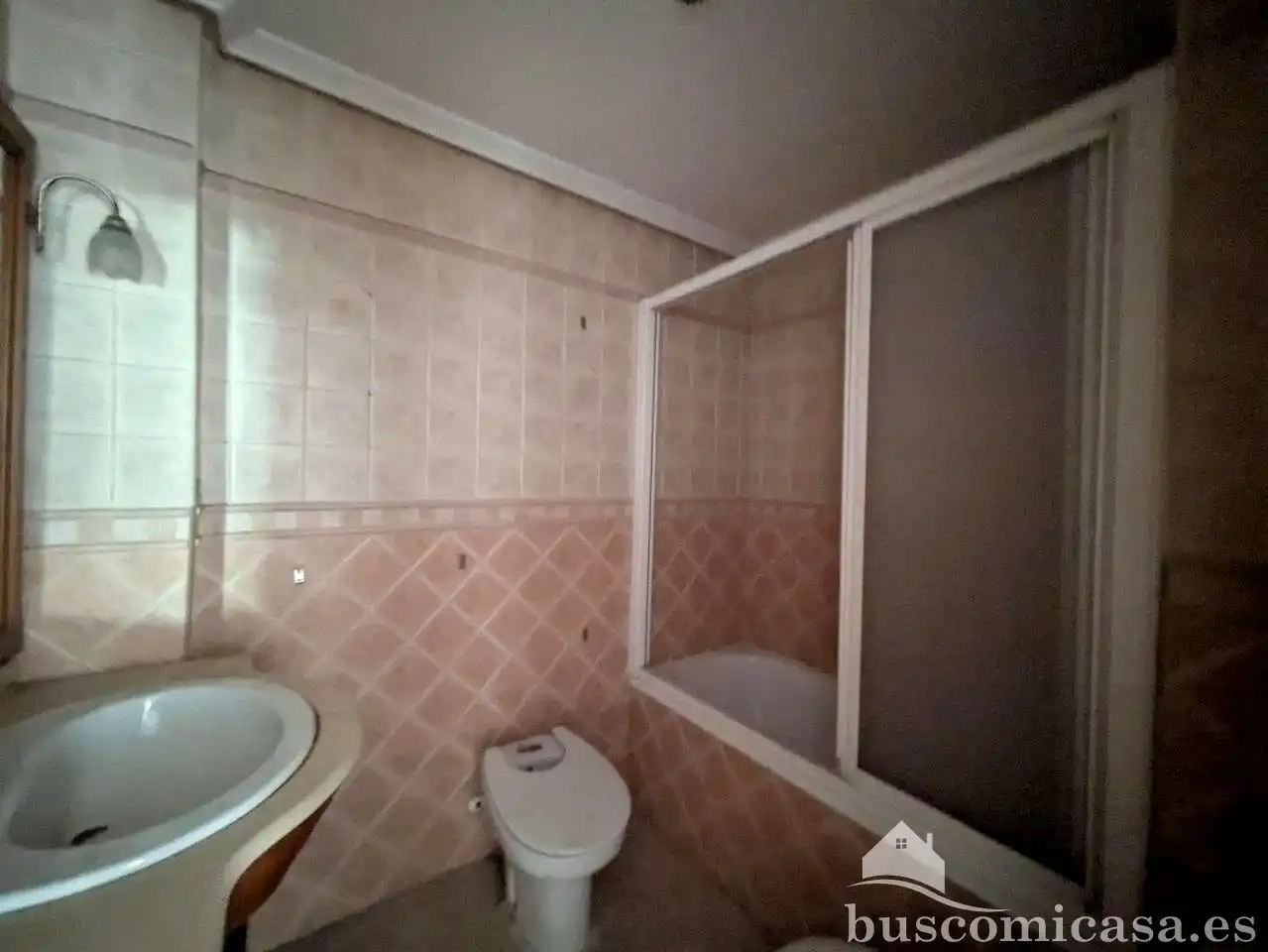Baño de Piso en venta en Mengíbar
