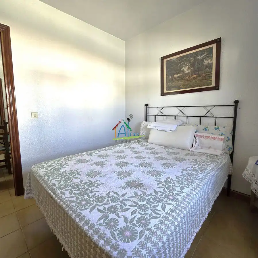 Habitación de Casa adosada en venta en Almonte con Aire acondicionado, Calefacción y Terraza