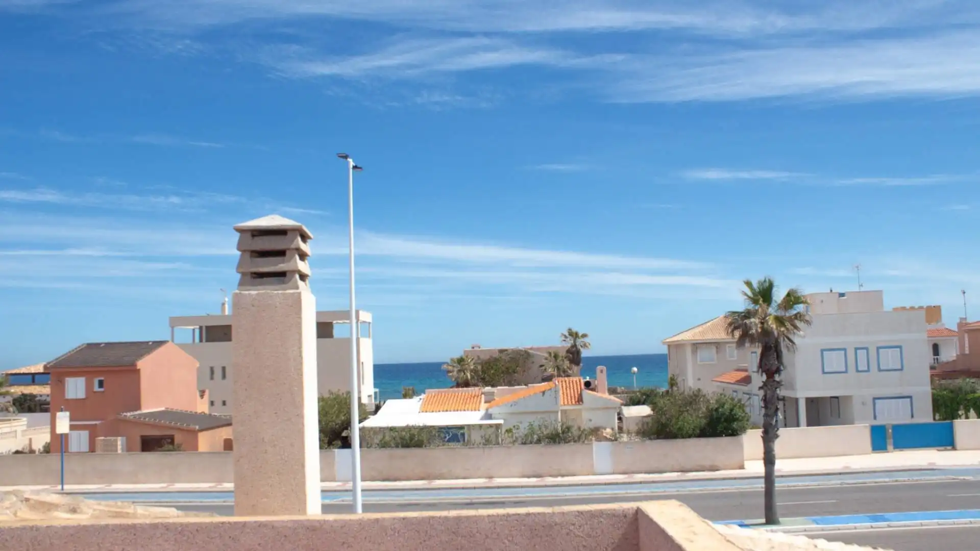 Habitatge amb piscina en venda a Playa de las Gaviotas - El Pedrucho, imagen 3