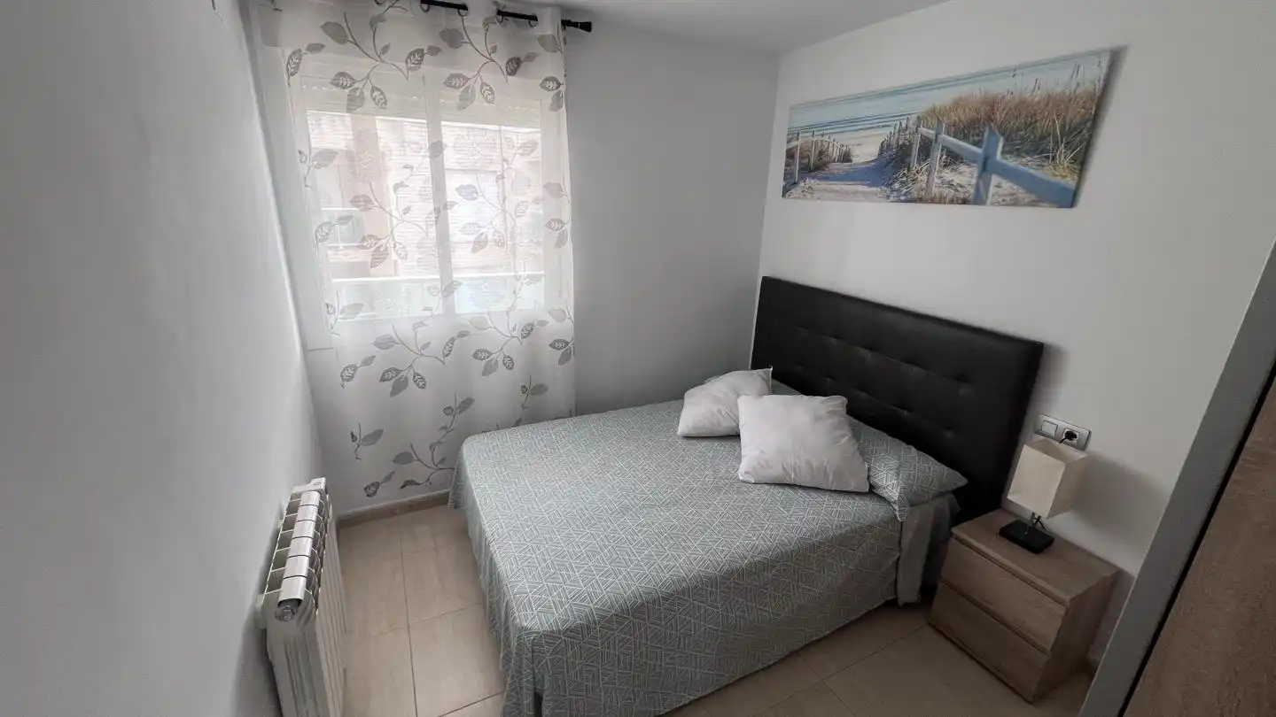 Schlafzimmer von Wohnung zum Verkauf in Torreblanca mit Klimaanlage, Terrasse und Möbliert