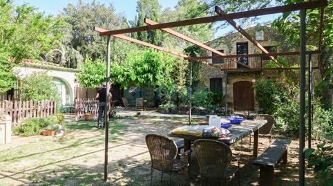 PROPIEDAD EN CISTELLA: MASÍA, 2 ANEXOS, PISCINA Y TERRENO