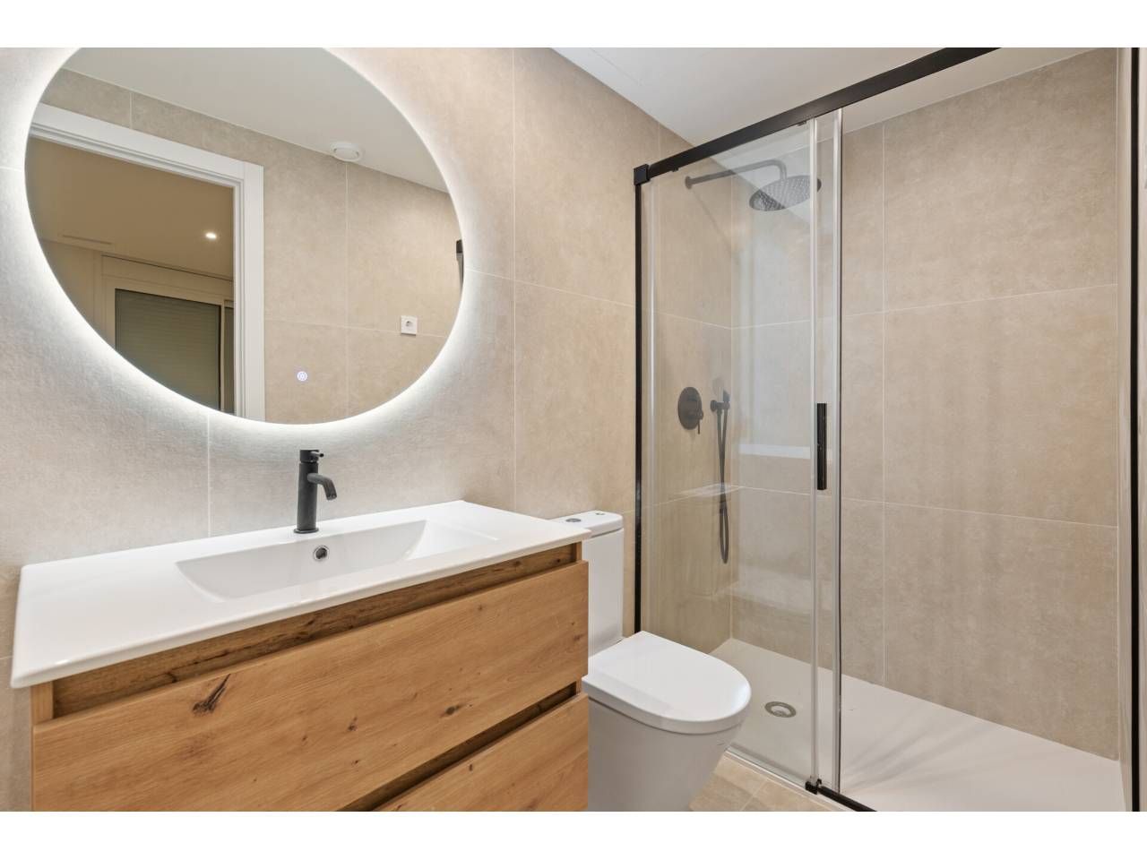 Bany de Pis en venda en Terrassa amb Calefacció i Parquet