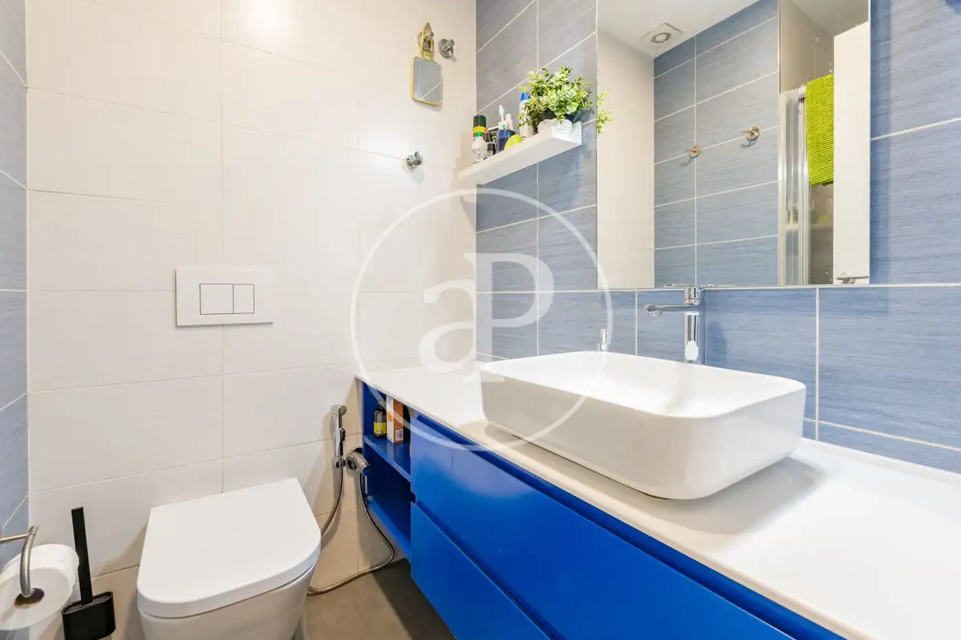 Baño de Piso en venta en Madrid con Aire acondicionado, Calefacción y Trastero