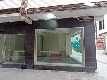 Local comercial de lloguer a Calle del Conde de Robledo