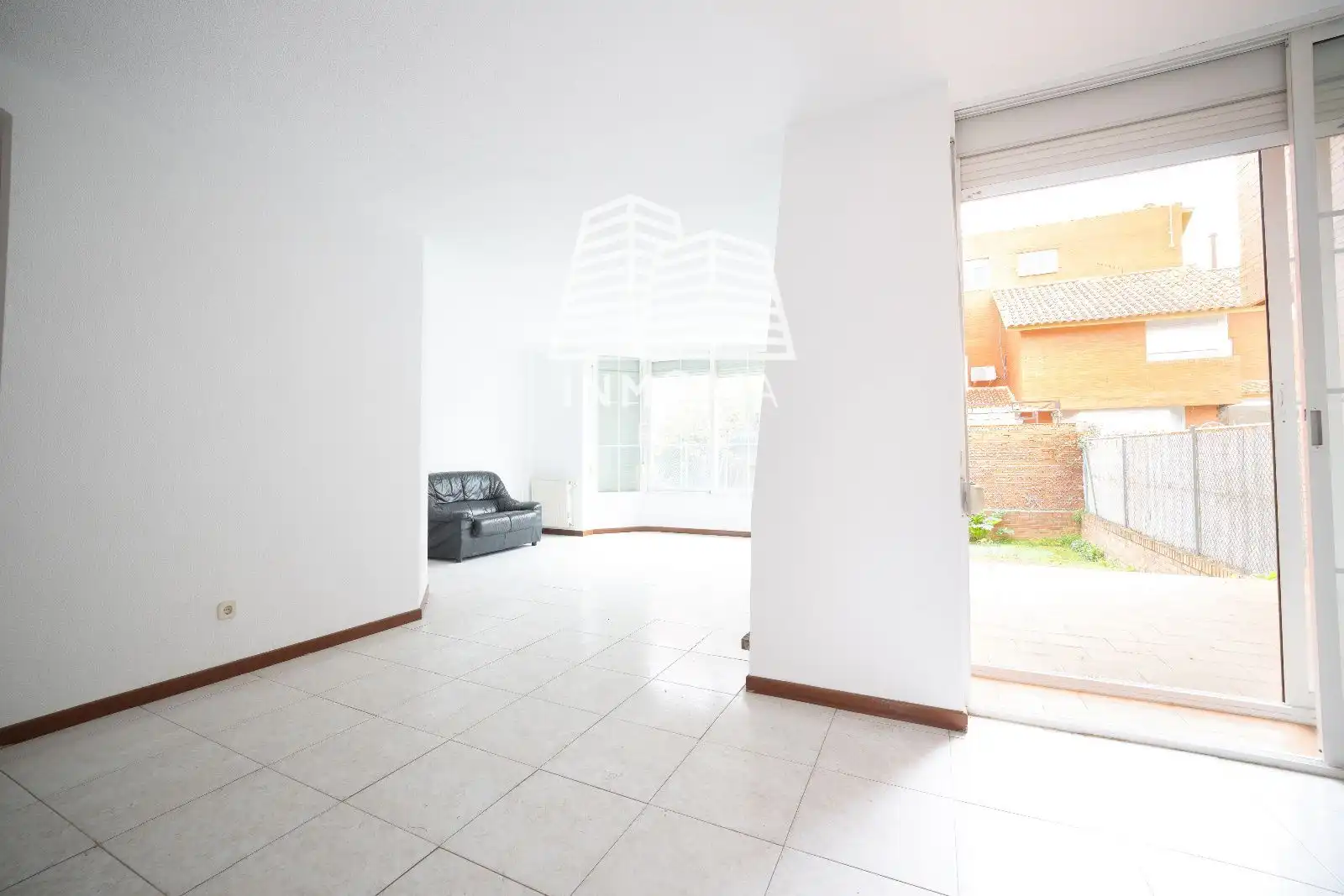 Sala de estar de Casa adosada en venta en Mejorada del Campo con Calefacción, Jardín privado y Terraza