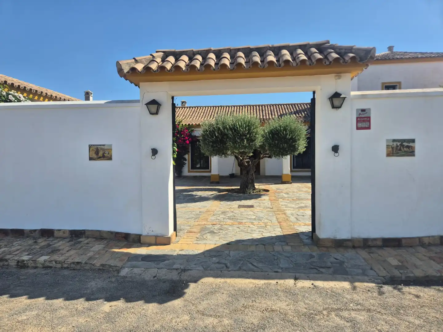 Finca rústica en venda en Puerto Serrano amb Aire condicionat, Calefacció i Jardí privat