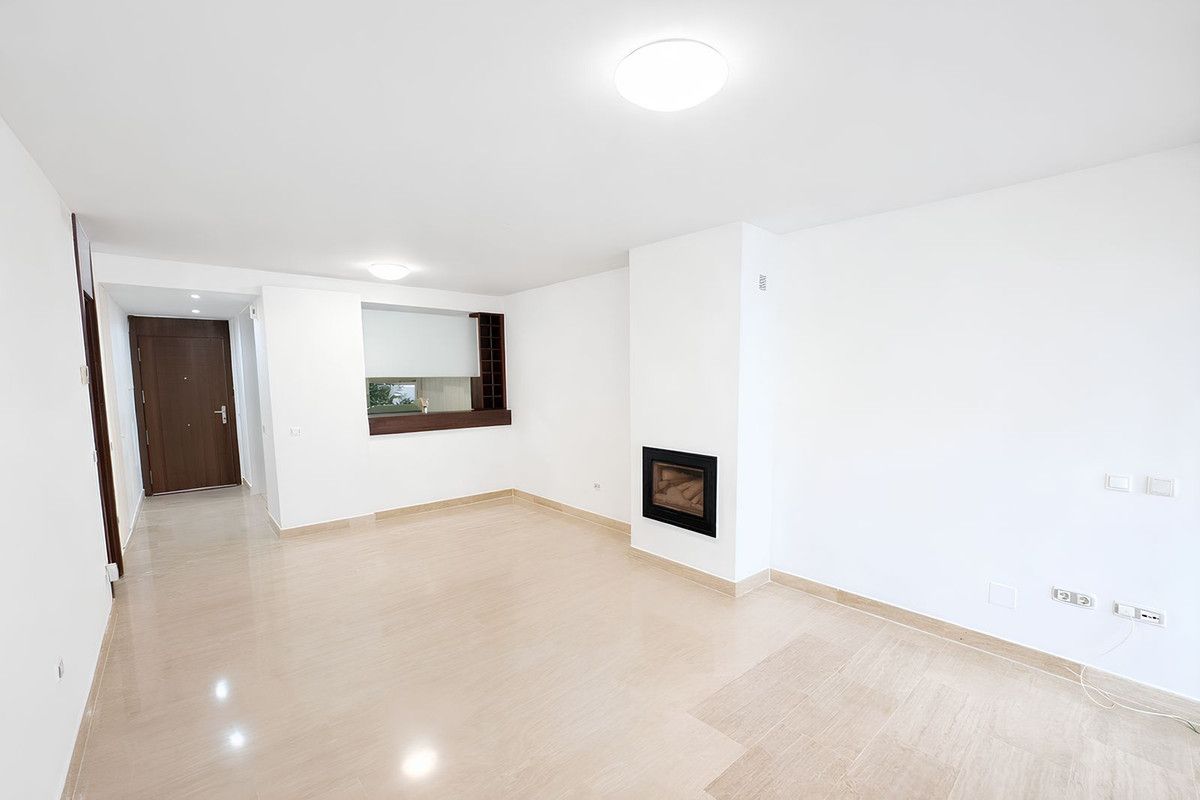 Erdgeschoss zum Verkauf in Mijas mit Klimaanlage, Heizung und Privatgarten