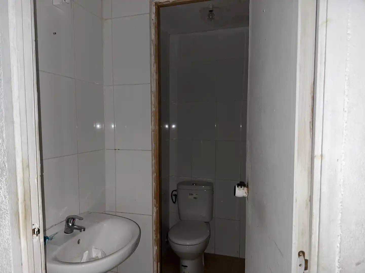 Local comercial en venda a Barcelona - Calle Llobregós, imagen 6