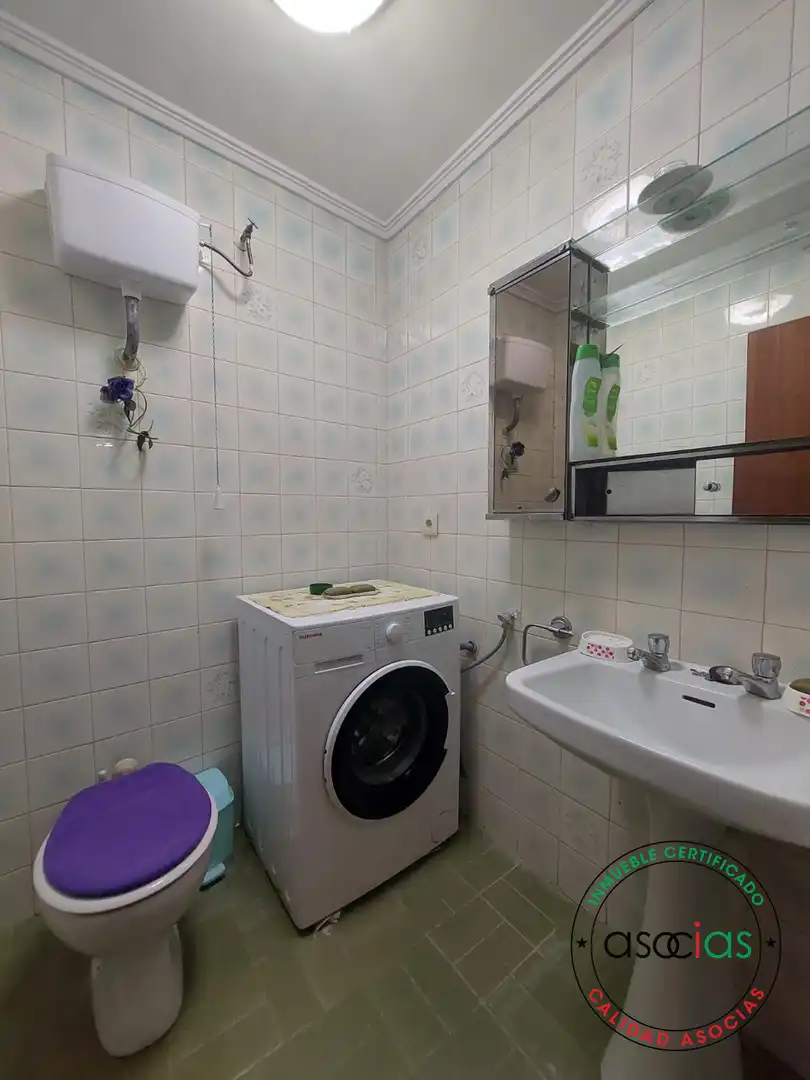 Bathroom of Flat for sale in Gijón   with Heating, Private garden and Storage room