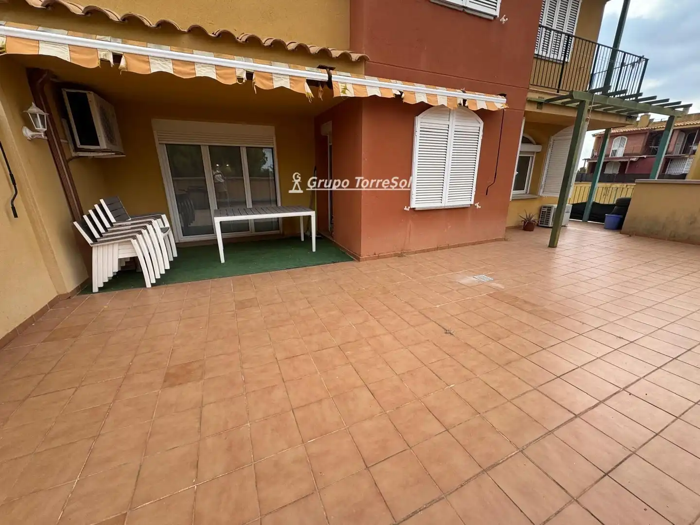 Vista exterior de Pis en venda en Mont-roig del Camp amb Aire condicionat, Calefacció i Terrassa