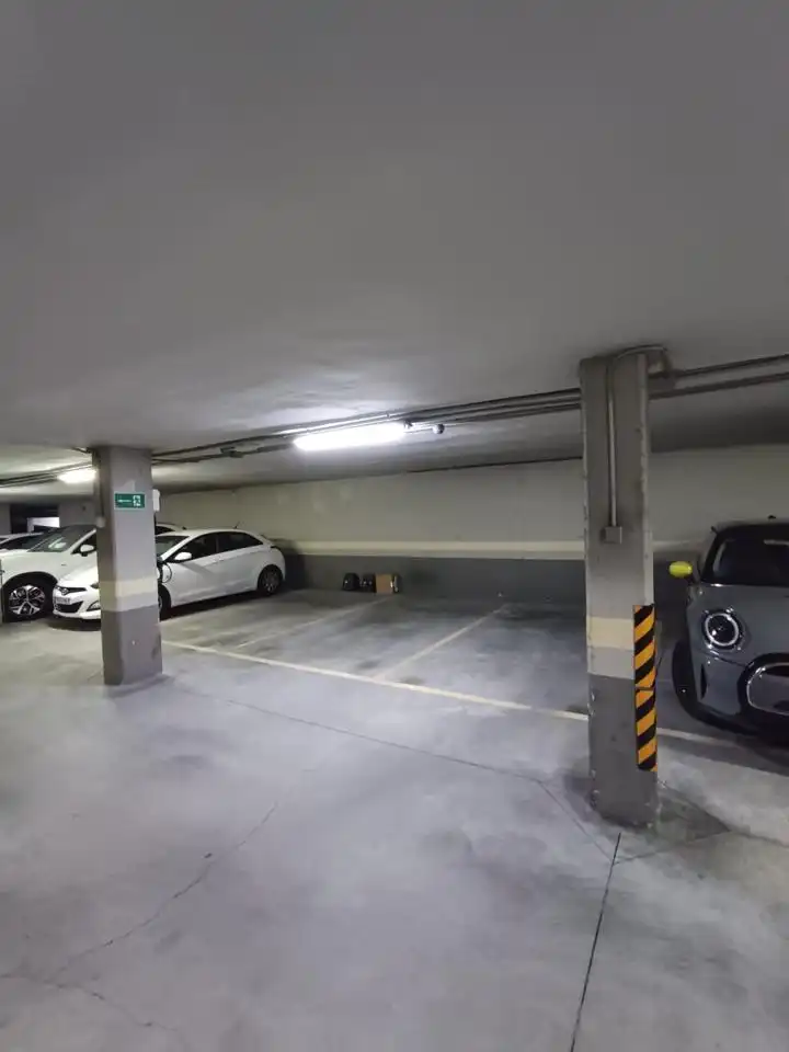 Parking of Flat for sale in Madrid  with Air Conditioner, Heating and Terrace