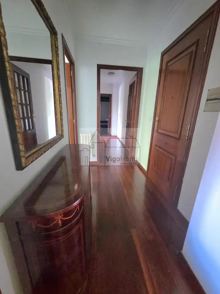 Flat for rent in Vigo   with Heating, Parquet flooring and Storage room