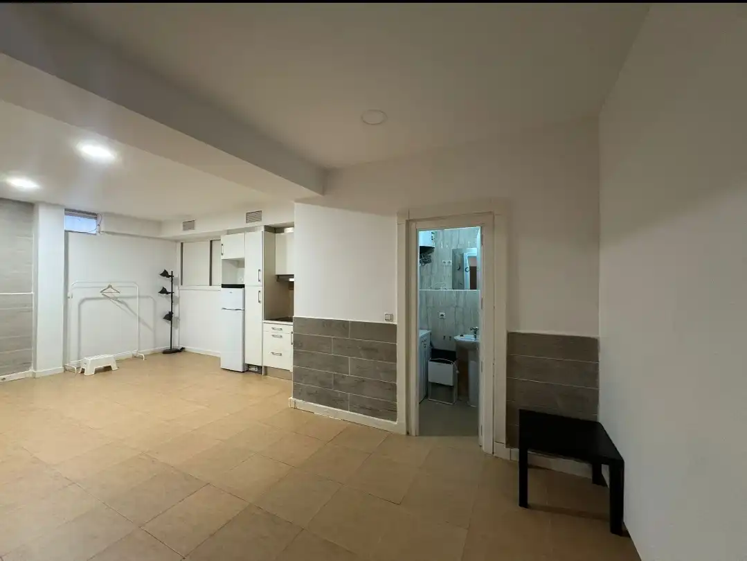 Apartamento en venta en Madrid con Calefacción y Lavadora