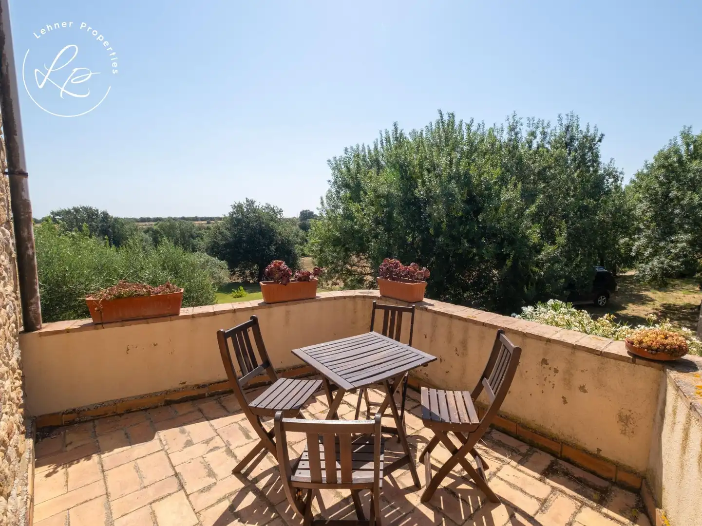 Terrassa de Finca rústica en venda en Navata amb Aire condicionat, Calefacció i Jardí privat