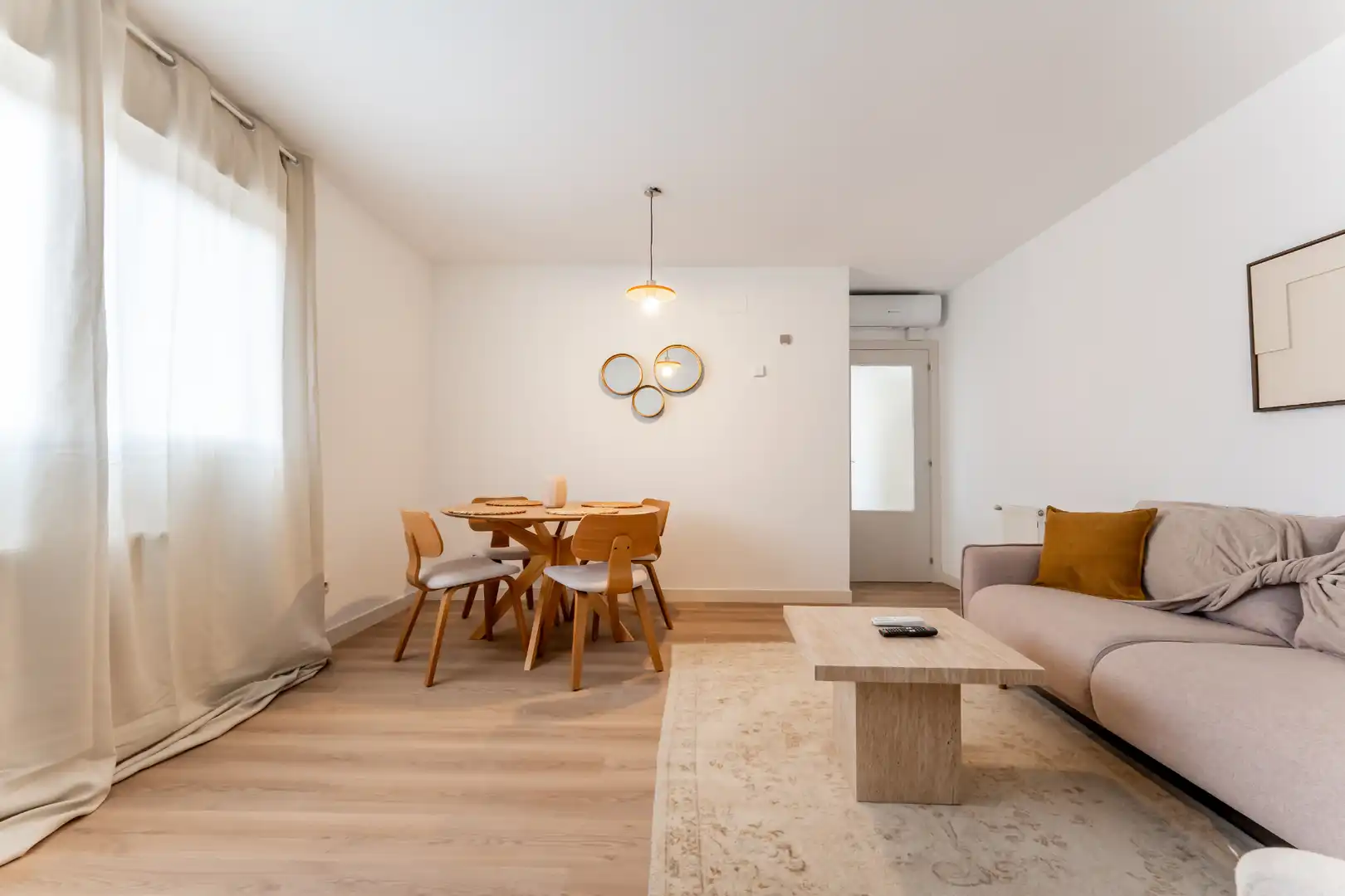 Sala de estar de Piso en venta en Rivas-Vaciamadrid con Trastero y Piscina comunitaria
