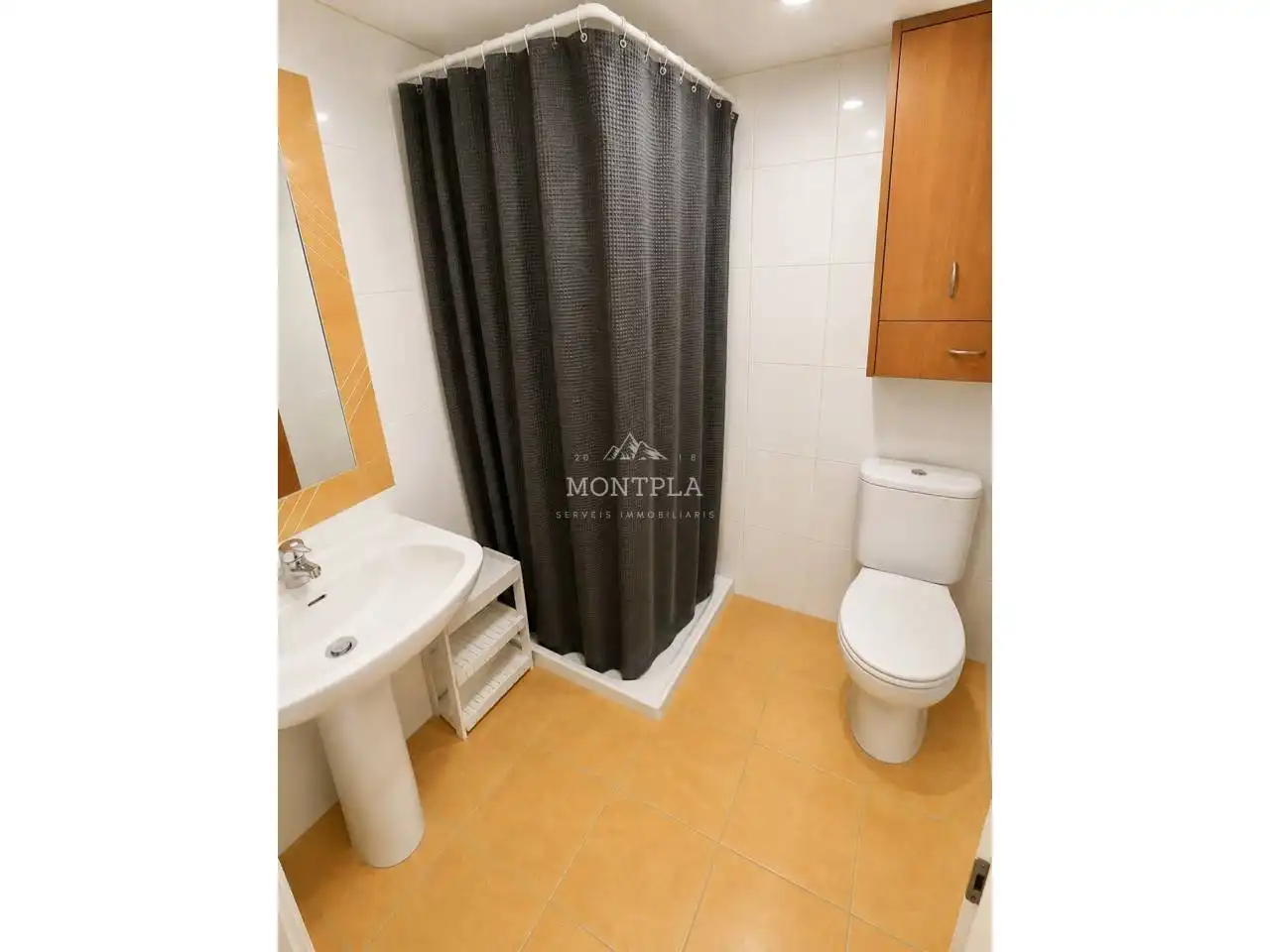 Baño de Piso en venta en Encamp con Calefacción y Amueblado