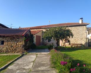 Exterior view of House or chalet to rent in Barruelo de Santullán