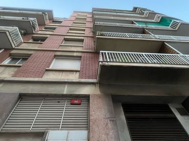 Business premises for sale in Carrer de l'Alcalde Armengou 13