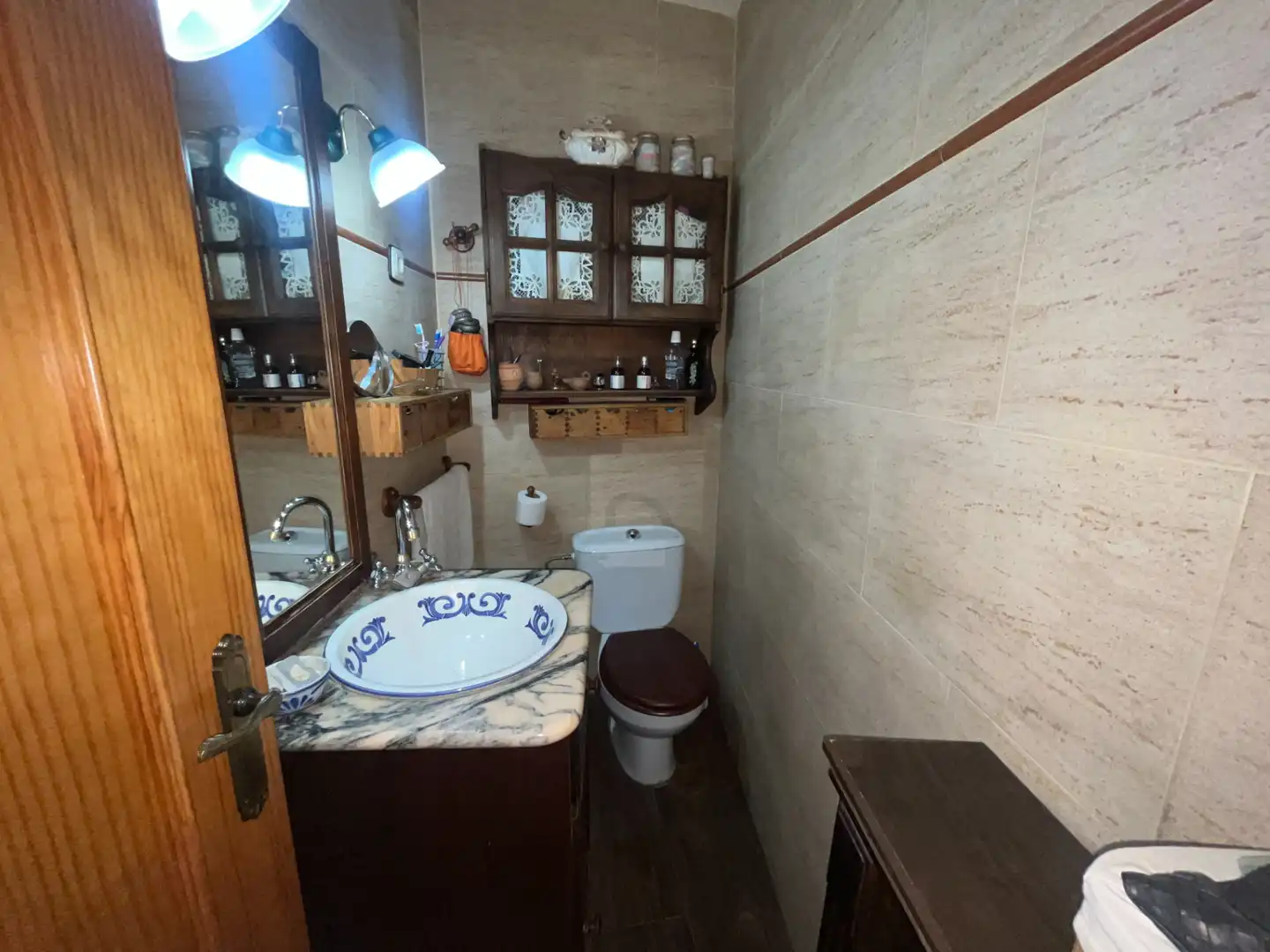 Bany de Casa adosada en venda en Jaén amb Aire condicionat, Calefacció i Traster