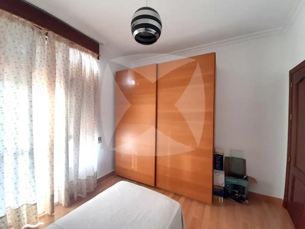 Dormitori de Casa o xalet en venda en Badajoz amb Aire condicionat, Jardí privat i Traster