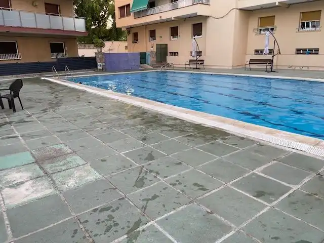 Piscina de Pis en venda en Can Farrerons