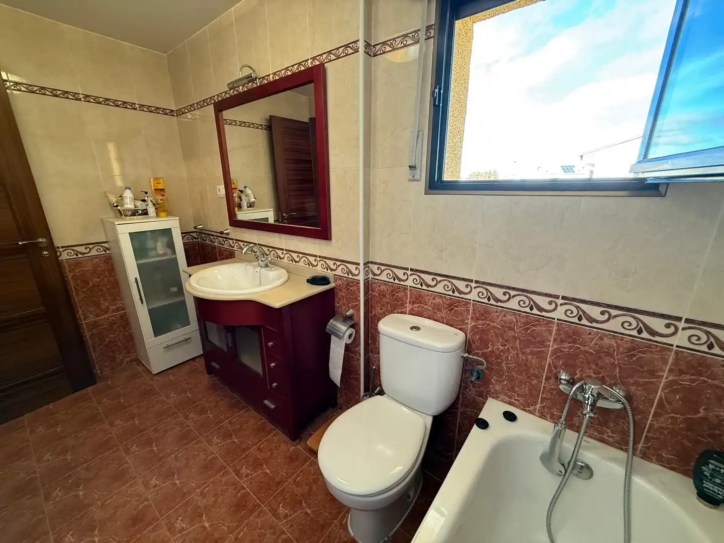 Bathroom of Detached homes for sale in Poblete  with Air Conditioner, Heating and Terrace