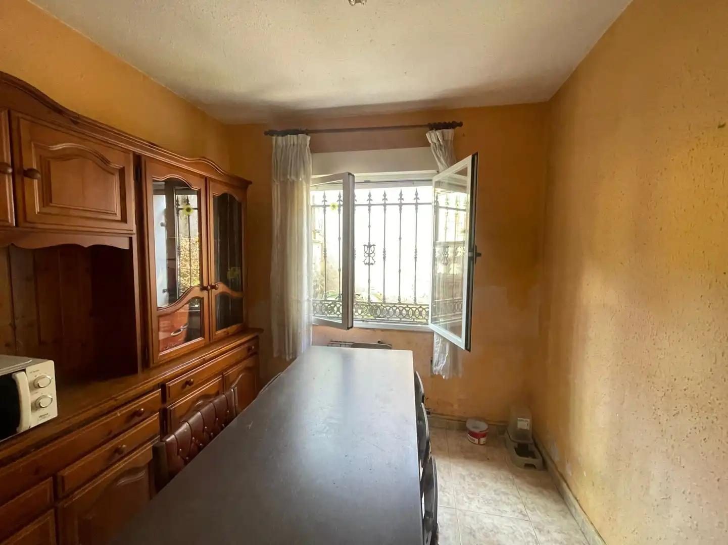 Habitación de Casa adosada en venta en Avilés con Calefacción