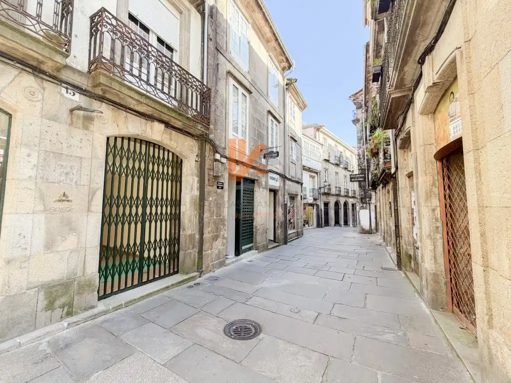 Vista exterior de Piso en venta en Santiago de Compostela  con Horno
