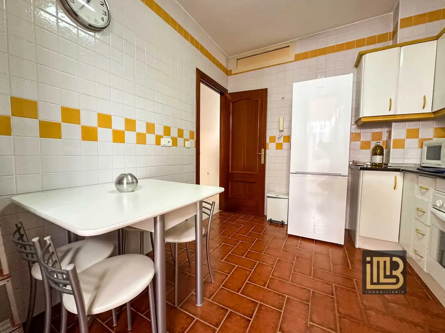 Cocina de Piso de alquiler en Málaga con Aire acondicionado, Calefacción y Terraza