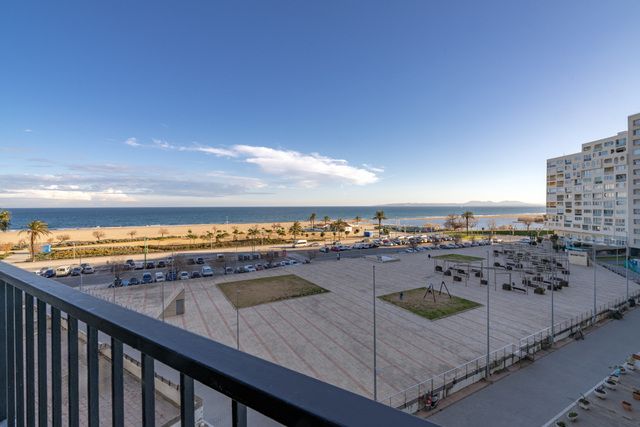 Dormitori de Apartament en venda en Empuriabrava amb Terrassa