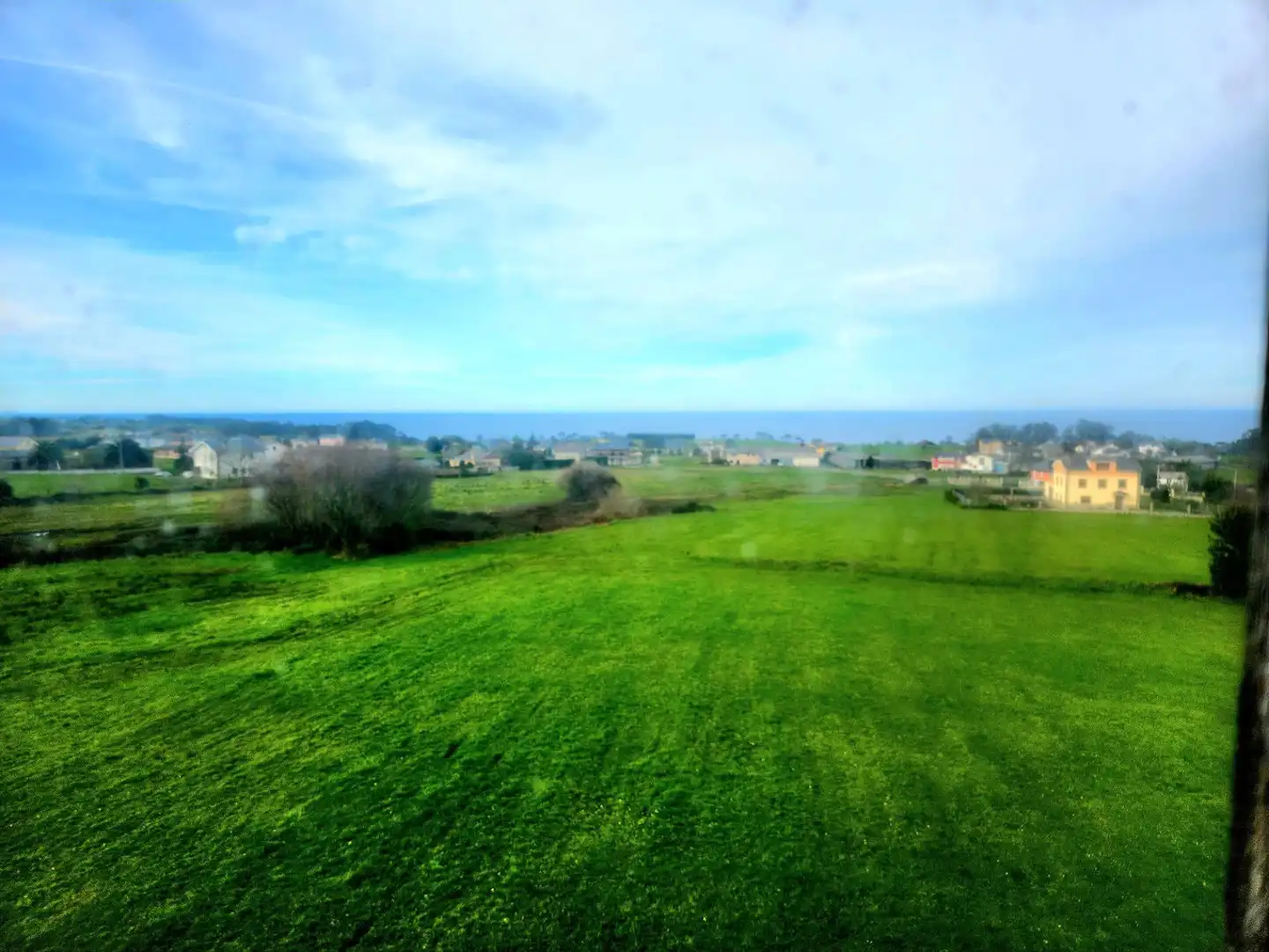 Country house zum Verkauf in Coaña mit Privatgarten, Abstellraum und Balkon