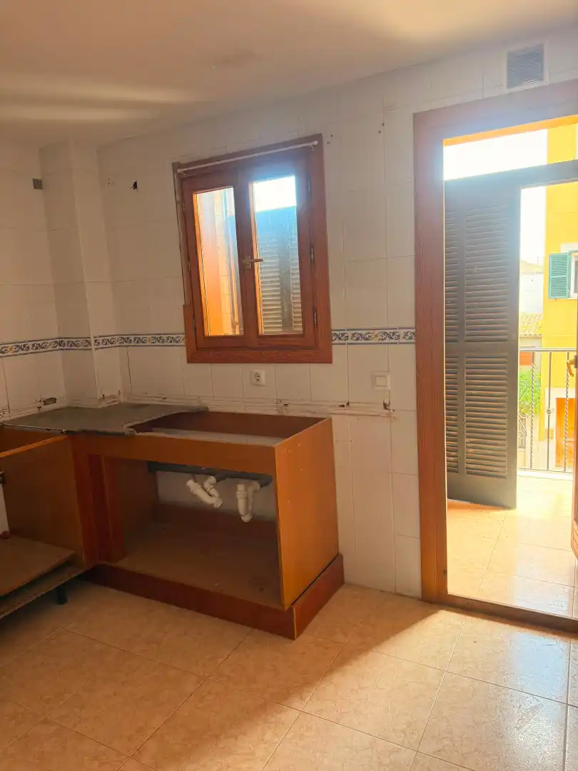 Cuina de Pis en venda en Santa María del Camí amb Balcó