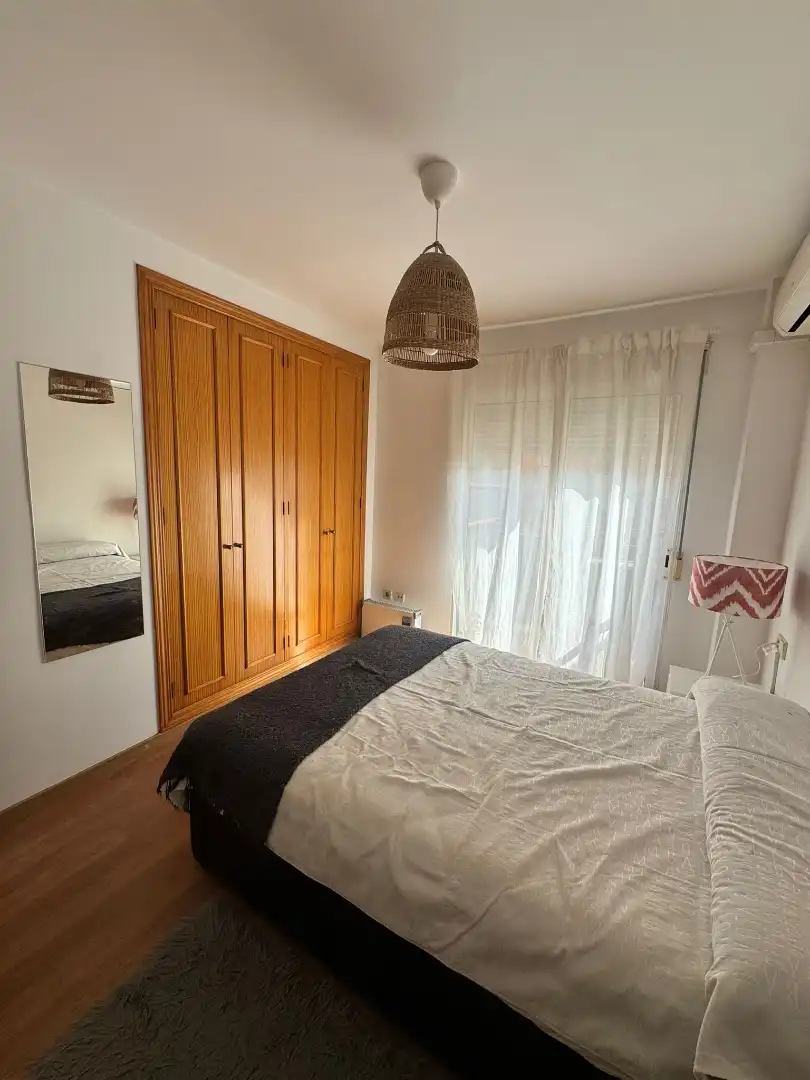 Habitación de Piso de alquiler en Valencia con Aire acondicionado, Calefacción y Parquet