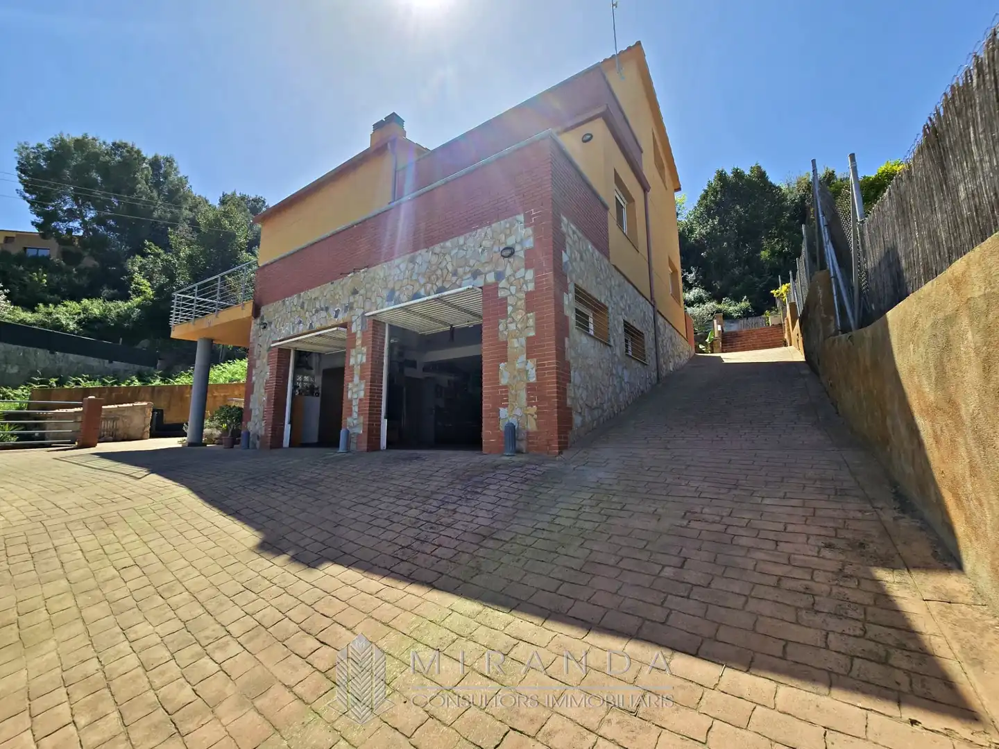 Vista exterior de Casa o chalet en venta en Bigues i Riells del Fai con Aire acondicionado, Calefacción y Jardín privado