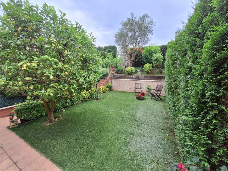 Casa adosada en venta